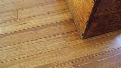 Solid bamboo flooring planks in 3-ply format